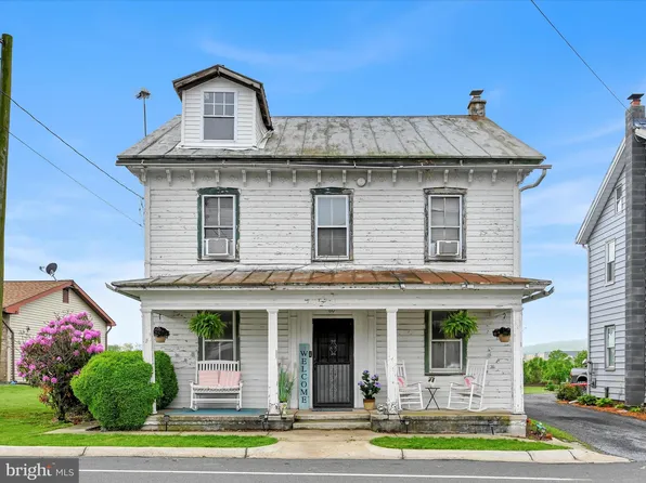 80 Legion Dr, Bethel, PA 19507