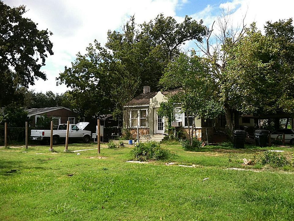 1st image of 2030 Forest Hill Blvd