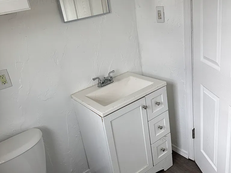 1010 S High School St — Photo 7