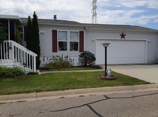 1723 St James Pl, Elkhart, IN 46514