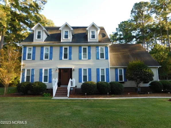 11300 Fairway Drive, Laurinburg, NC 28352