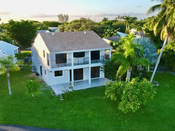 9908 SW 218th Ter, Cutler Bay, FL 33190