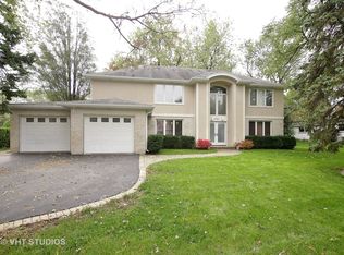 3741 Knollwood Ln, Glenview, IL 60025