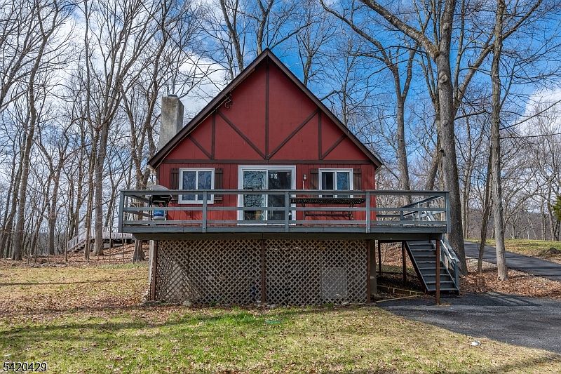 1st image of 31 Plum Tree Rd