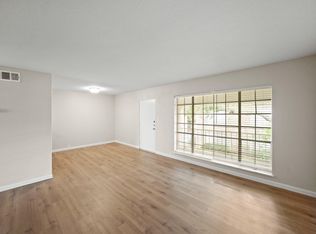 2201 Fountain View Dr APT 60F, Houston, TX 77057