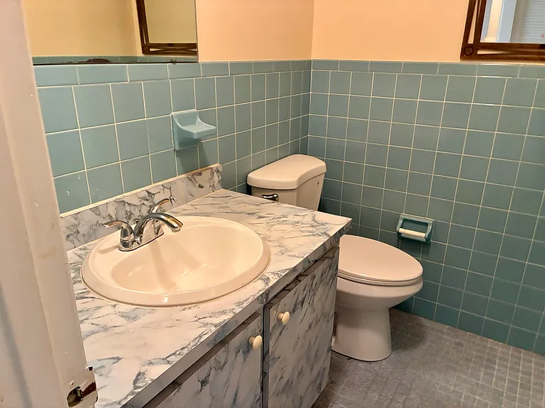 7470 NW 7th Pl — Photo 17