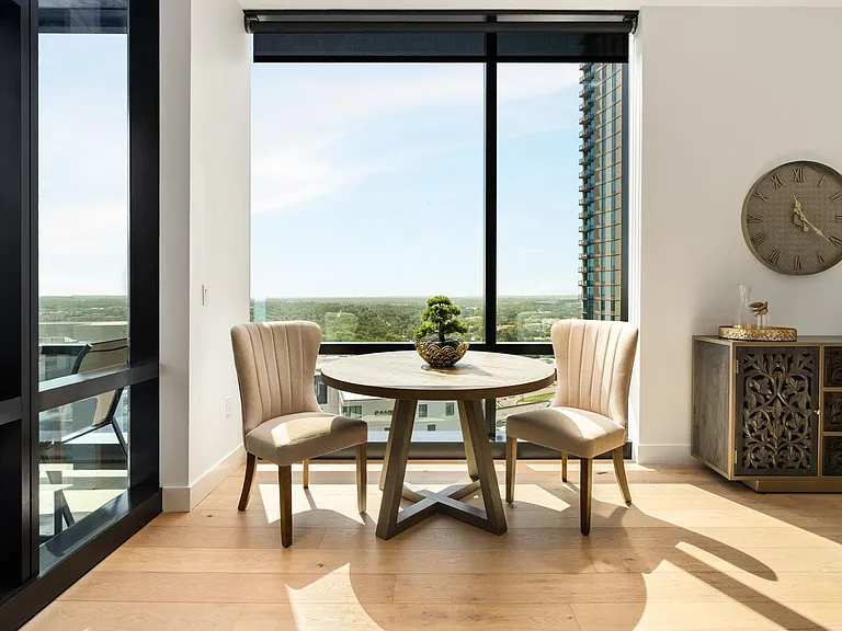 70 Rainey St #1807 — Photo 8