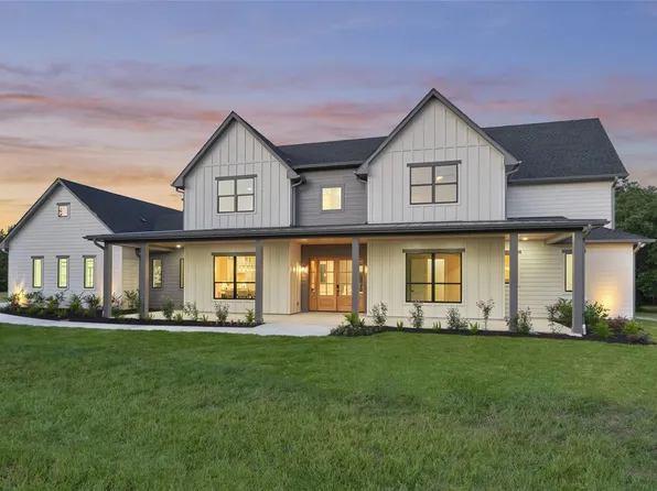 25830 Navajo Place Dr, Tomball, TX 77375