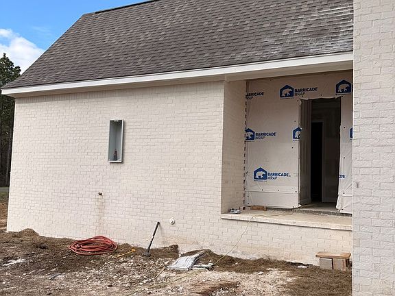 2nd image of 16 Parker Rdg