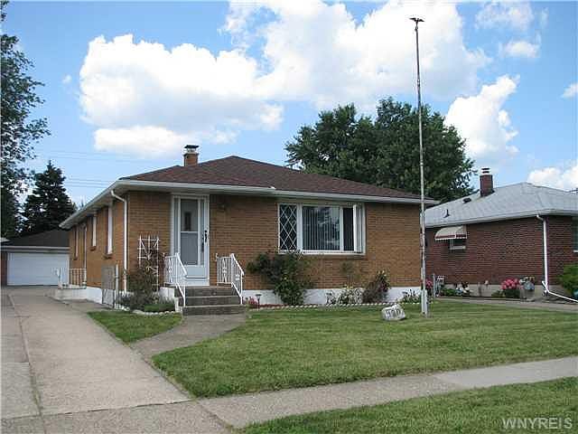 1st image of 130 Lydia Ln