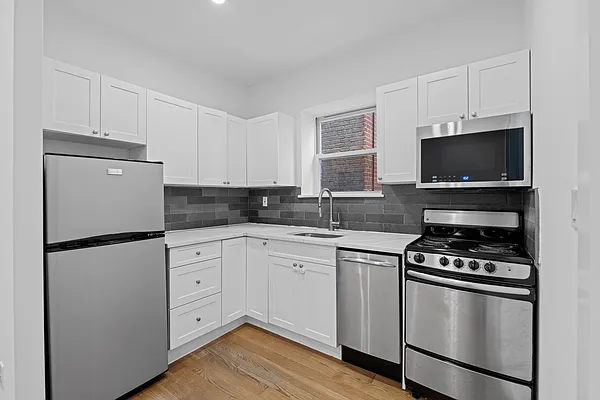 Rented by REAL New York | media 8