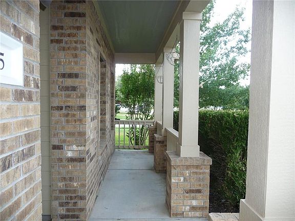 3rd image of 155 Hoot Owl Ln N