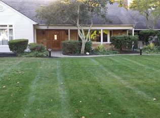 14 Millstream Ln, Stony Brook, NY 11790