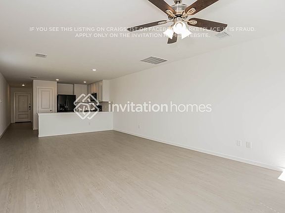 5th image of 947 Carrick Dr