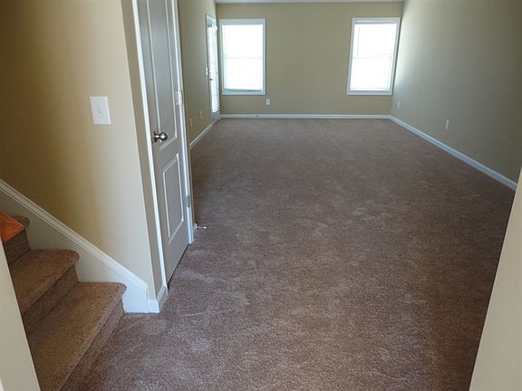 2nd image of 3844 Hawk Tail Dr