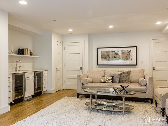 2nd image of 202 Mac Donough St