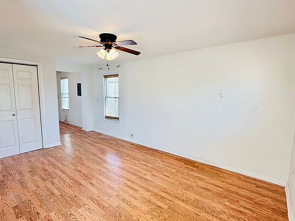 5th image of 344 Valley Brook Ave Floor 2