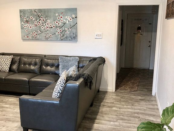 4th image of 228 Blanket Dr