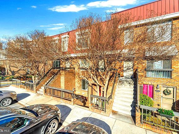 4th image of 624 15th St S Unit 1