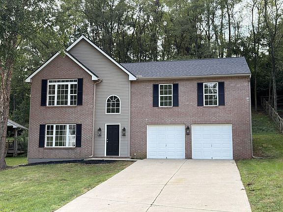 3rd image of 2098 Canyon Ct