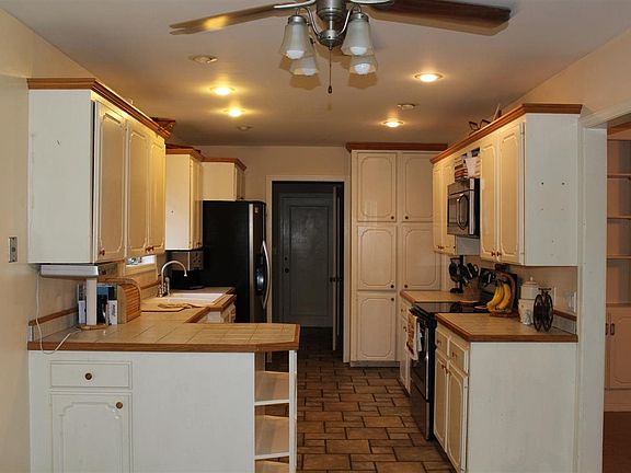 5th image of 4616 Fairfield Dr