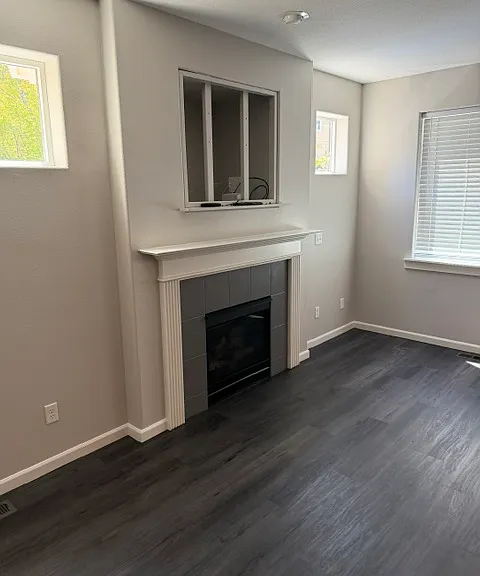 1958 NW Florence Ave #1958 — Photo 9