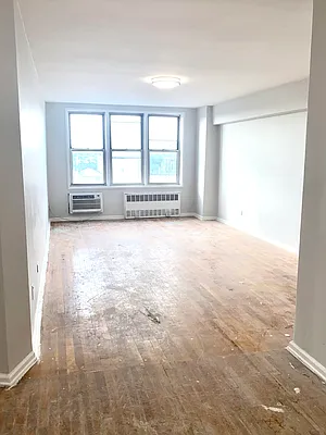 Sold by Chana Ofek, LREB | media 12