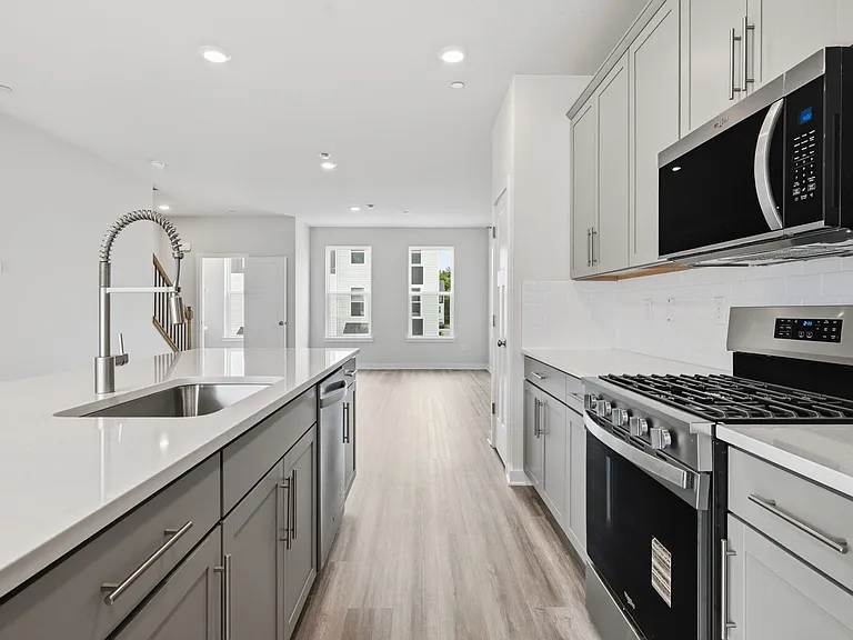 524 Cooper St — Photo 4