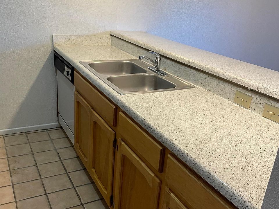 1st image of 215 Sprucewood Ln #D