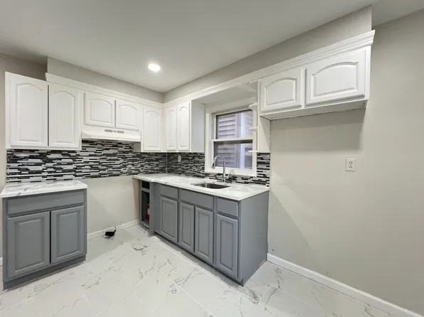 65 W 24th St APT 1, Bayonne, NJ 07002