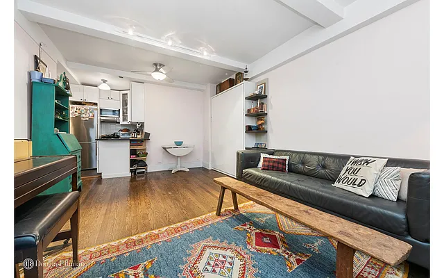 Rented by Douglas Elliman | media 14