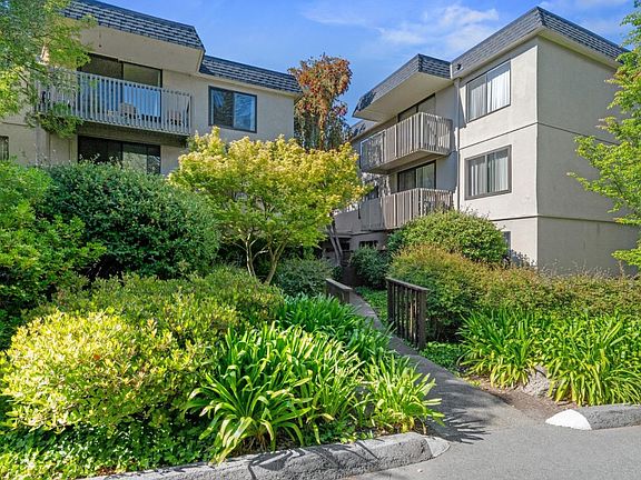 3rd image of 7340 Shelter Creek Ln