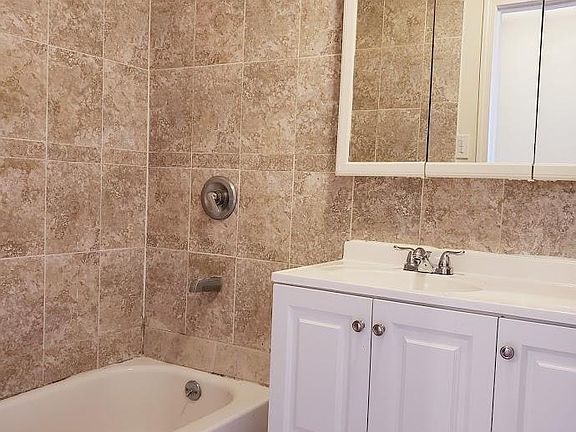3rd image of 83 Virginia Ave #1