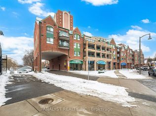 121 Woodbridge Ave #216, Vaughan, ON L4L 9E3