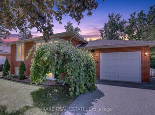 38 Lay St, Barrie, ON L4M 4A7
