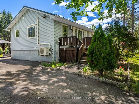 3rd image of 8020 Park Lane Cres