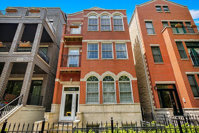 1st image of 3326 N Kenmore Ave #2