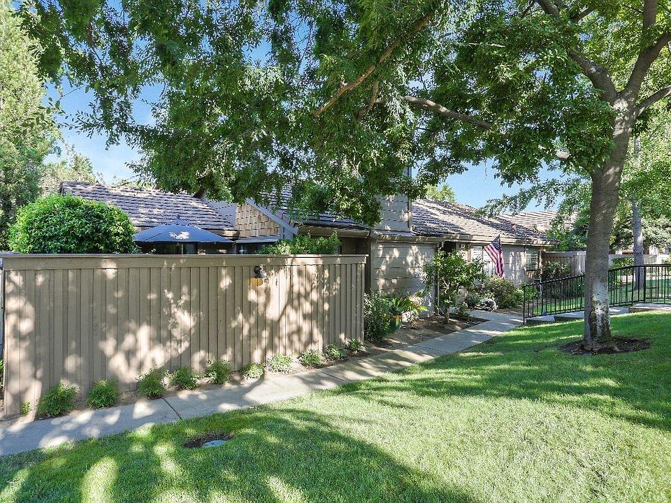 1st image of 8121 Rose Vine Ln