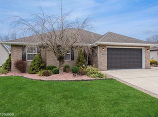 2230 Pinehurst Ave, Chesterton, IN 46304