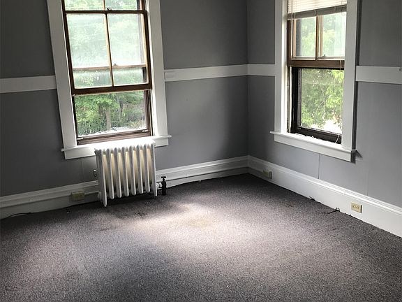 4th image of 217 S Union St