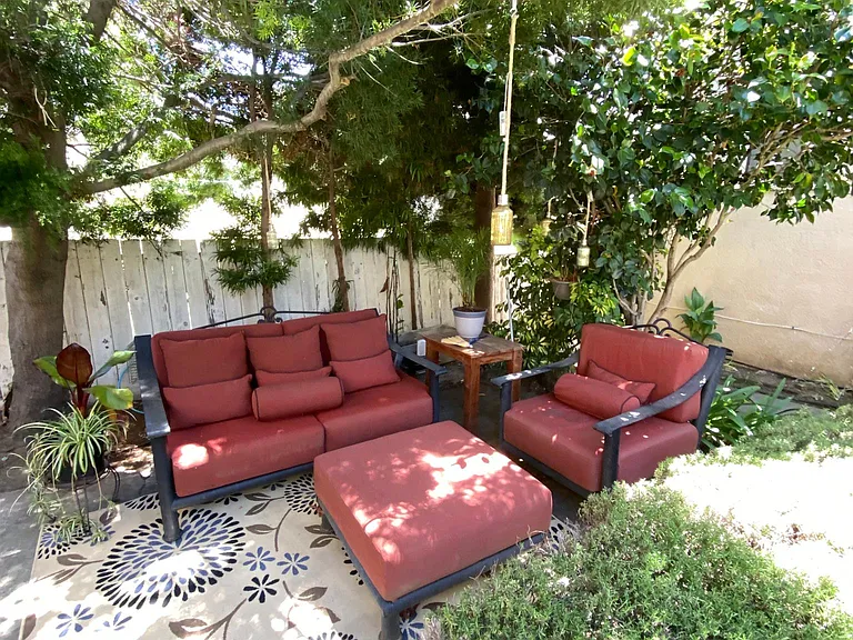 418A Capitol St — Photo 19