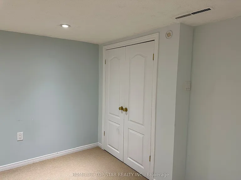 209 W Connaught Ave #BASEMENT — Photo 8