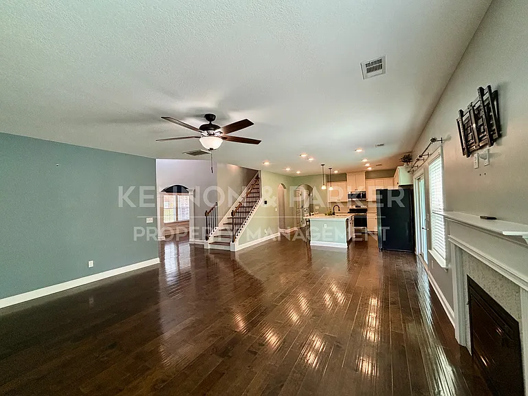 4526 Mountain Ivy Dr — Photo 8