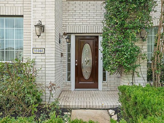 2nd image of 11508 Bay Ledge Dr
