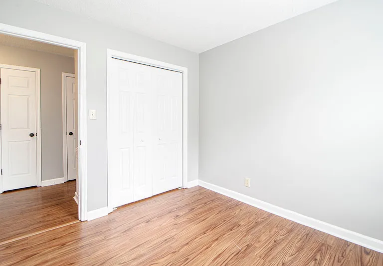 1212 Kendall Dr — Photo 13