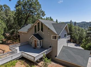 27814 N Bay Rd, Lake Arrowhead, CA 92352