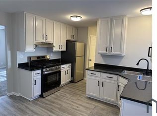 685 Old Indian Trl #695, Aurora, IL 60506