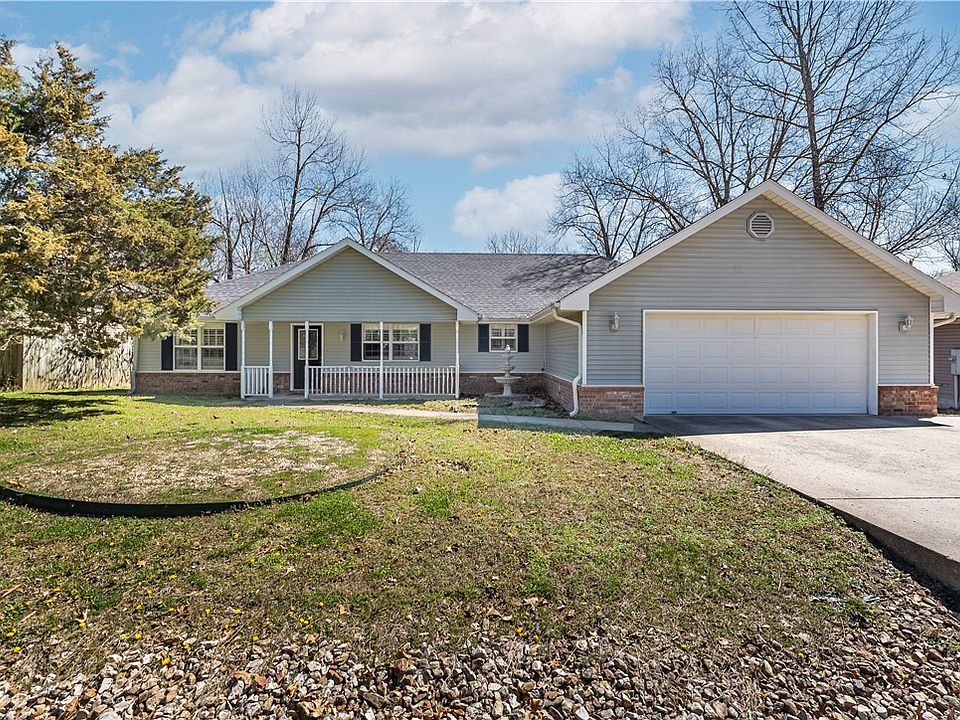 1st image of 19 Watson Ln