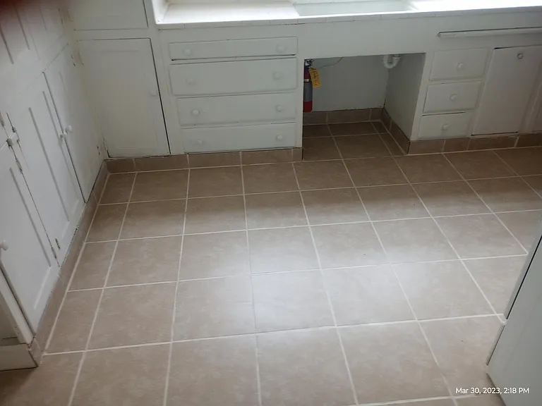 1213 N San Joaquin St — Photo 8