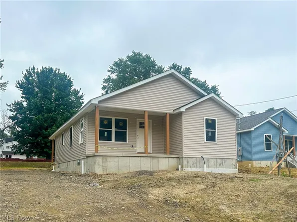 175 Hayward Ave, Conneaut, OH 44030